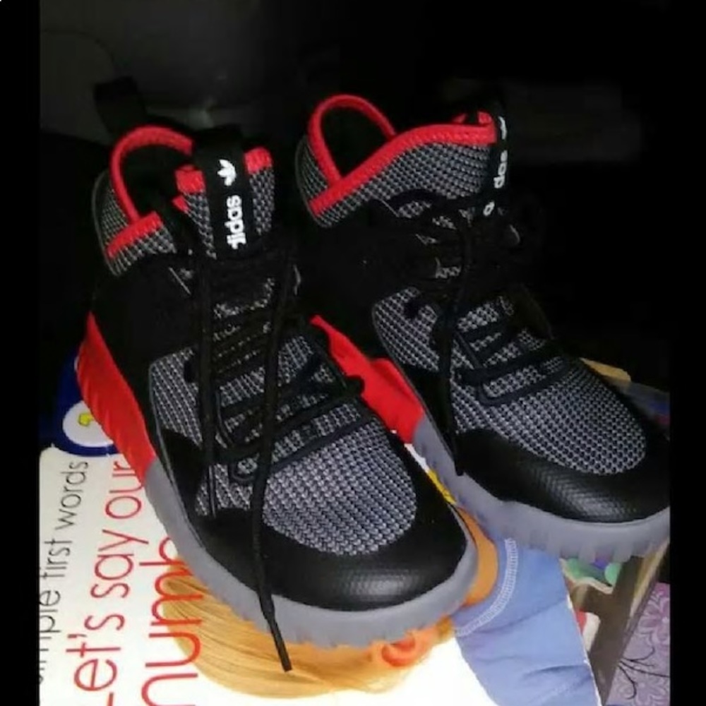 Adidas Tubular Sneakers